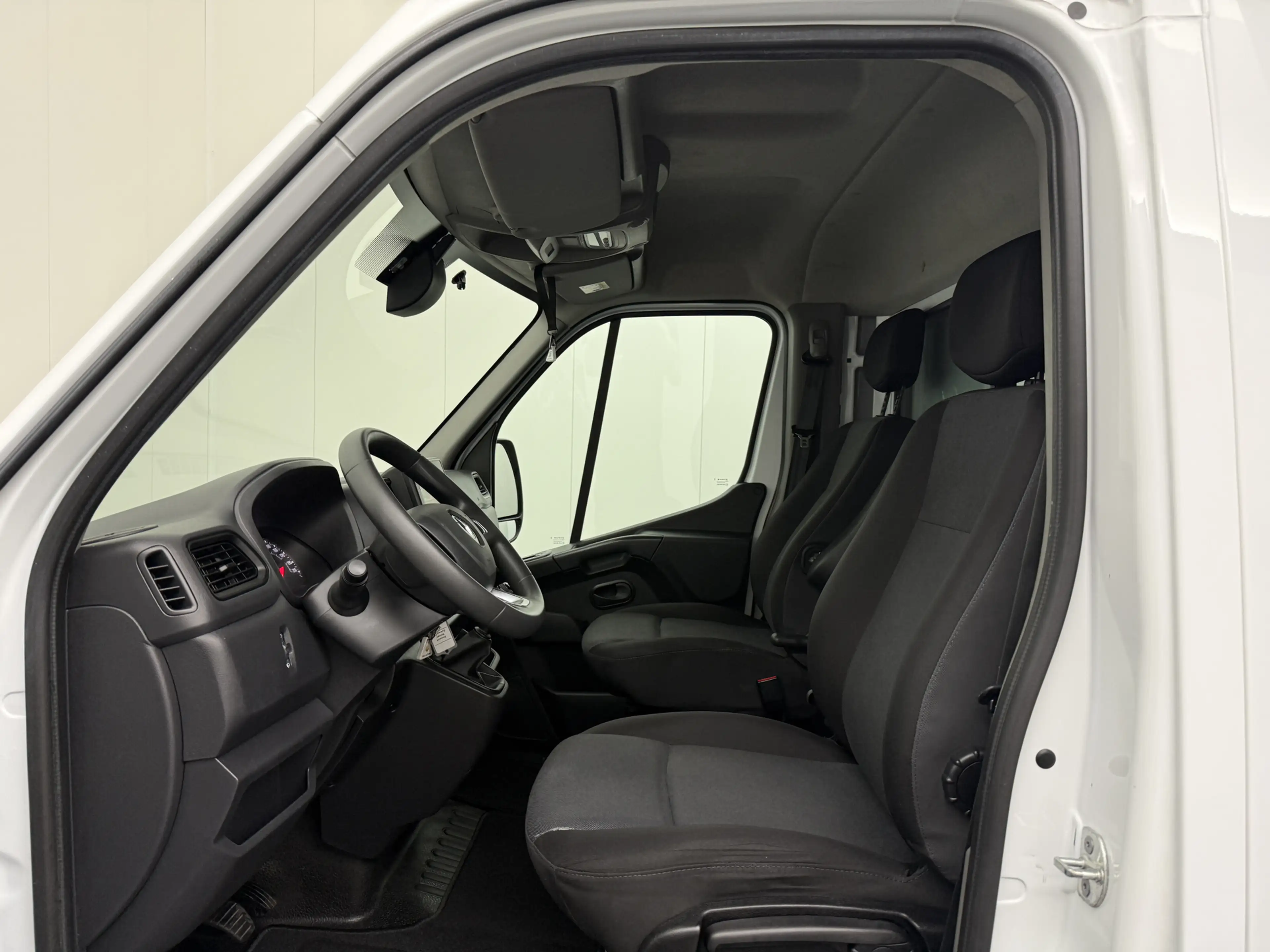 Renault Master 2.3DCi 165PK Bakwagen+Laadklep | 2.35 Hoog | Navig — photo 23