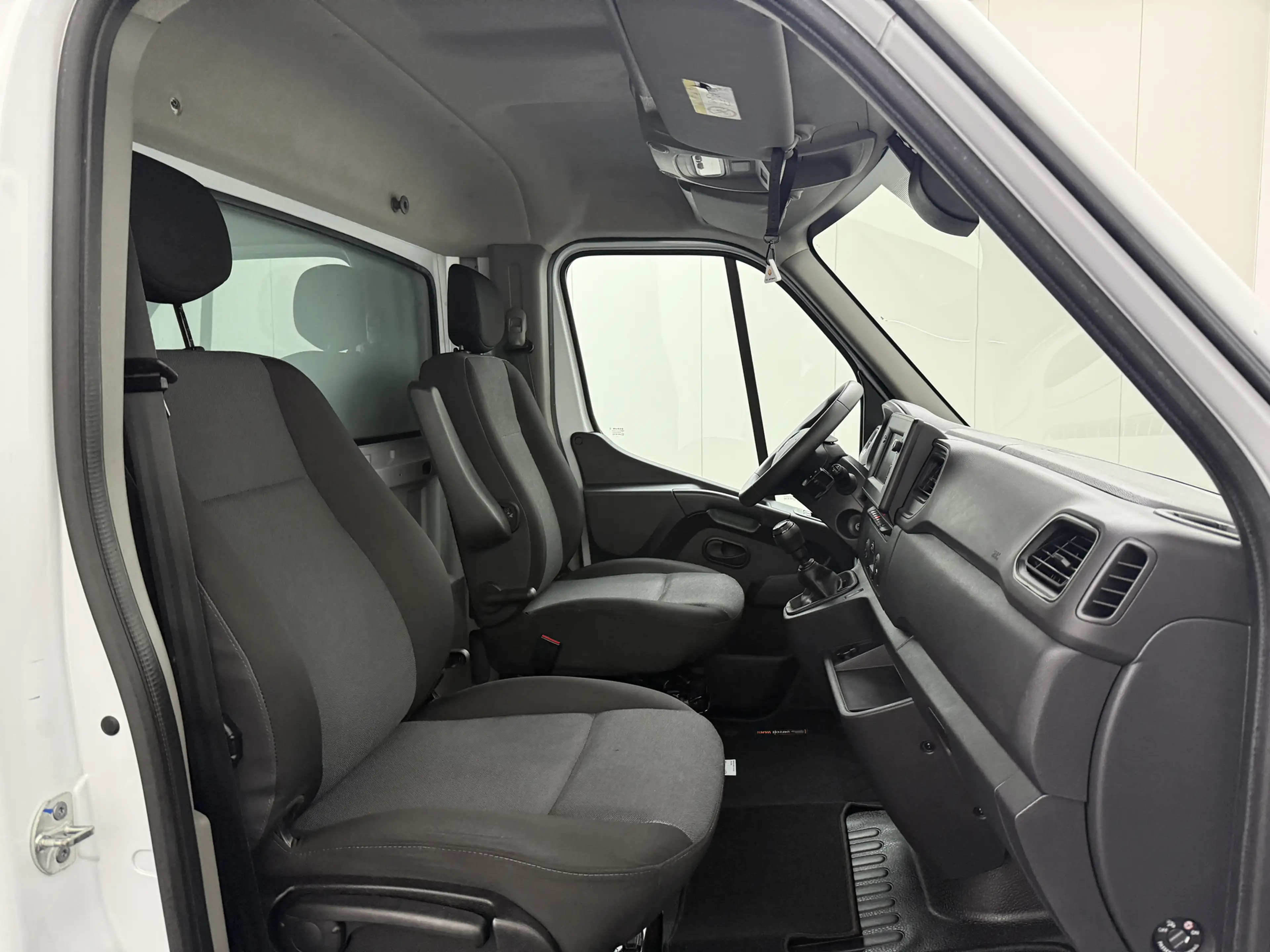 Renault Master 2.3DCi 165PK Bakwagen+Laadklep | 2.35 Hoog | Navig — photo 25
