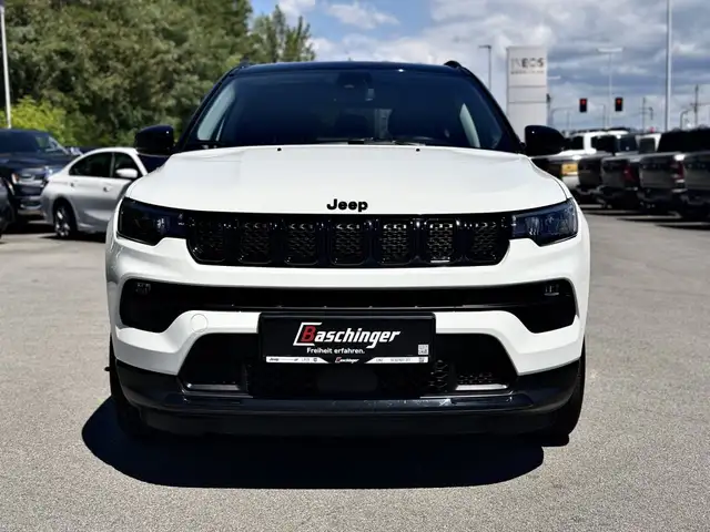 Jeep Compass view 2