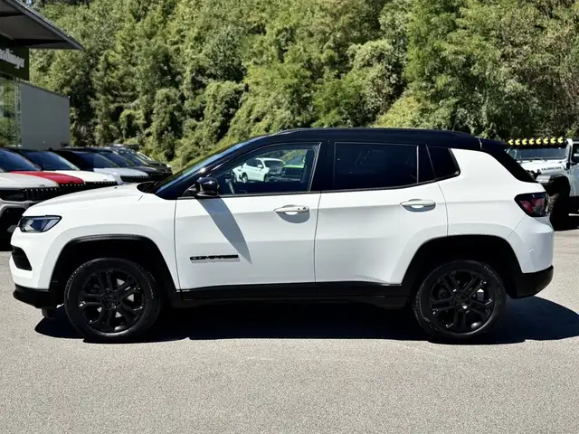 Jeep Compass view 6