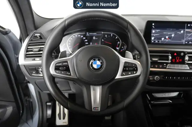 BMW X3 view 10