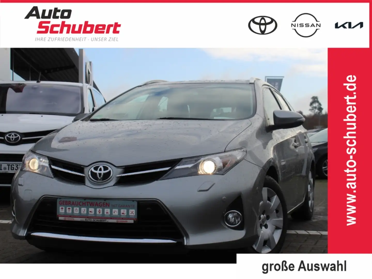 Toyota Auris Life+ 1.6 , 1,6-L-VALVEMATIC (132 PS), AHK-abnehmb Zilver - 1