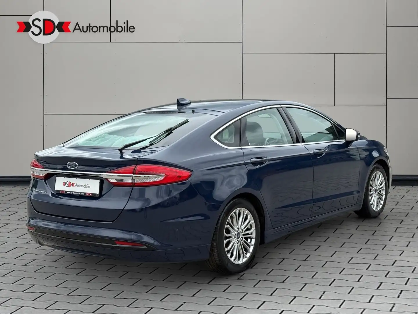 Ford Mondeo 2.0 Lim. Titanium LED NAVI ACC BLIS AHK Bleu - 1