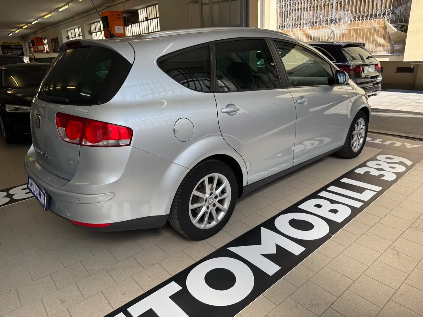 SEAT Altea XL 1.6 TDI 105 CR DPF Style Ecom. Argento - 2