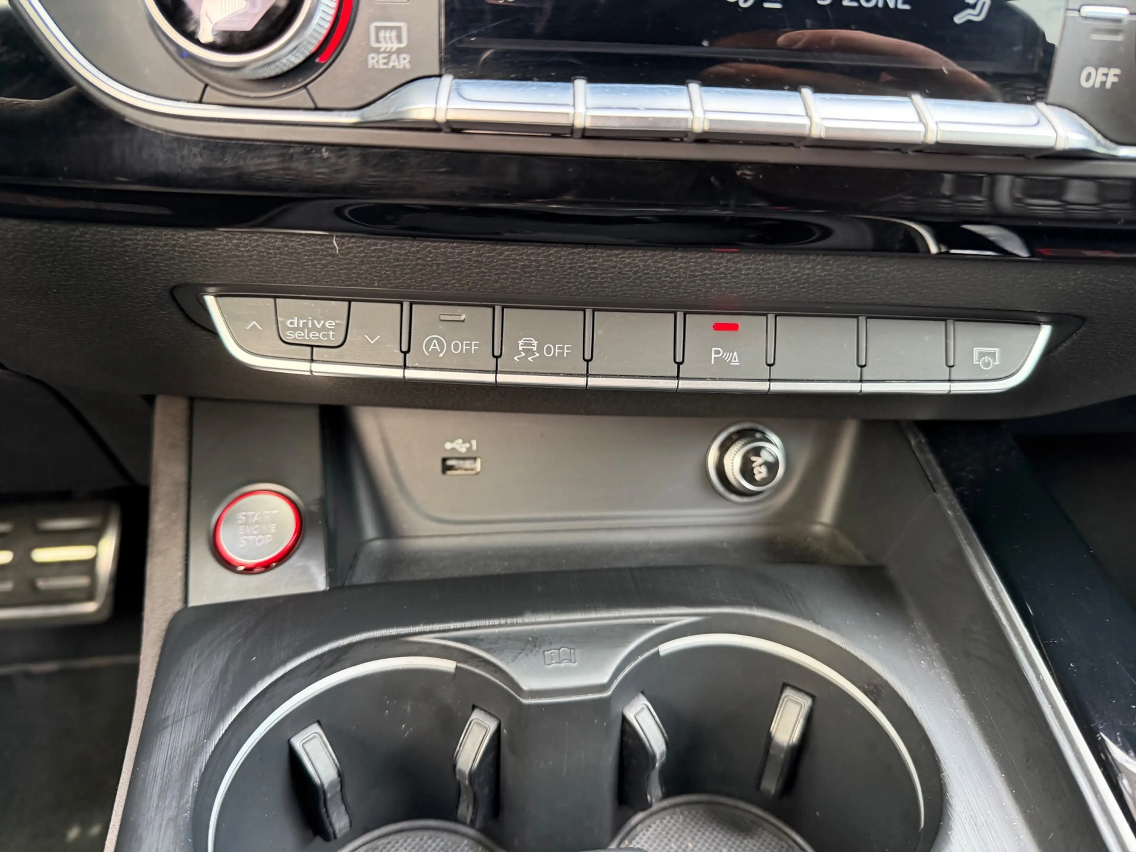 Audi RS4 A4 Avant 2.9 TFSI quattro PANO.HUP.LEER.CLIMA.B&O. — photo 33