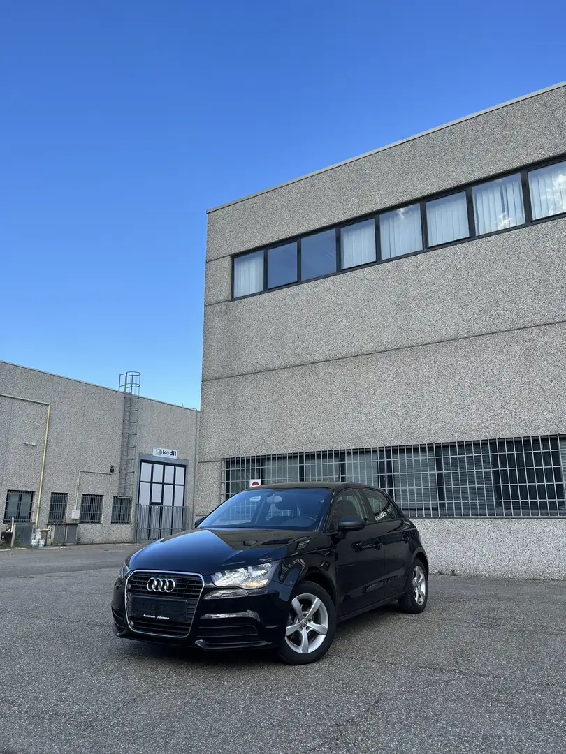 Audi A1 Sportback 1.2 tfsi Attraction - 1