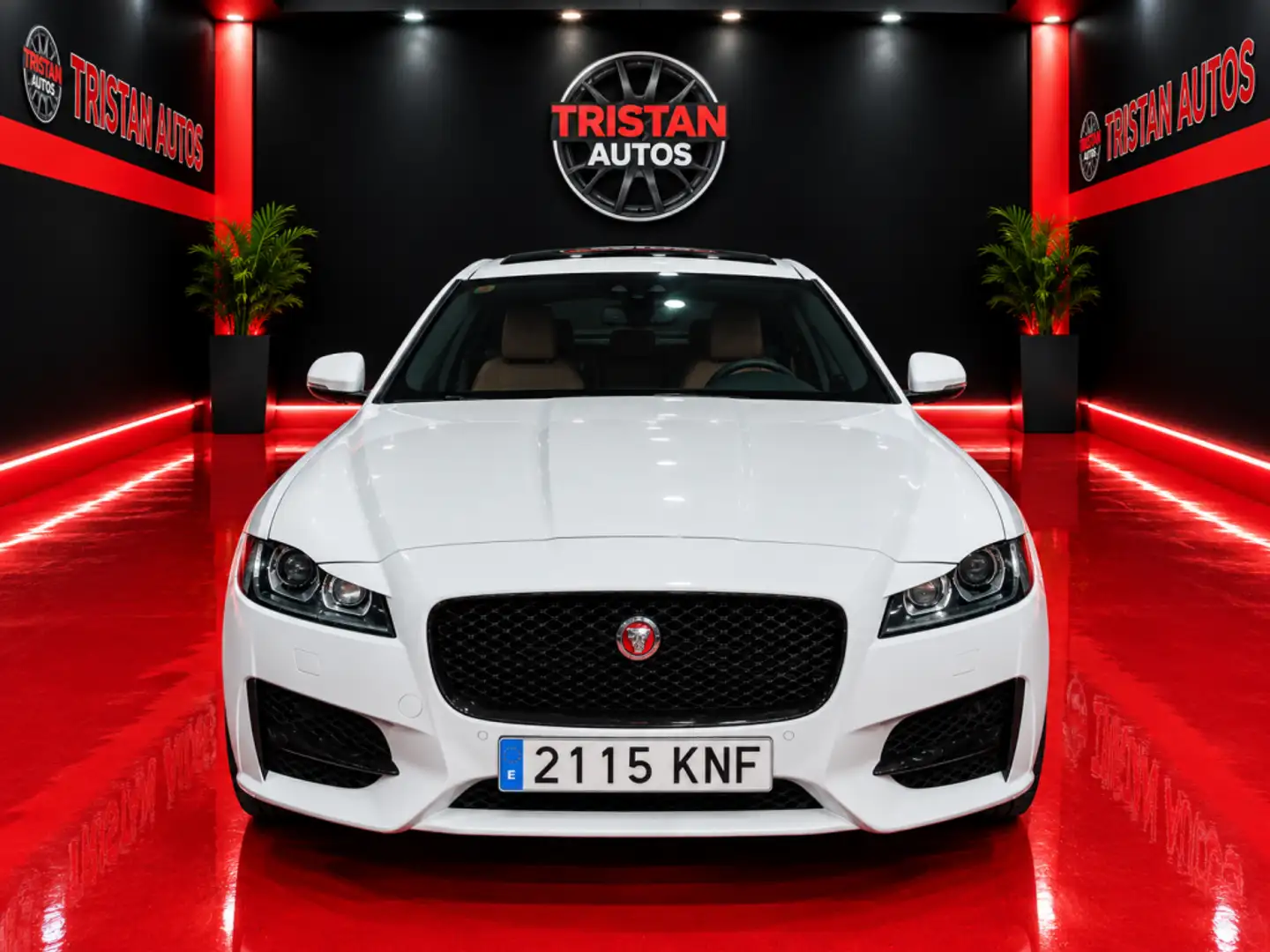 Jaguar XF Sportbrake 2.0D i4 Prestige AWD Aut. 180 Blanco - 1