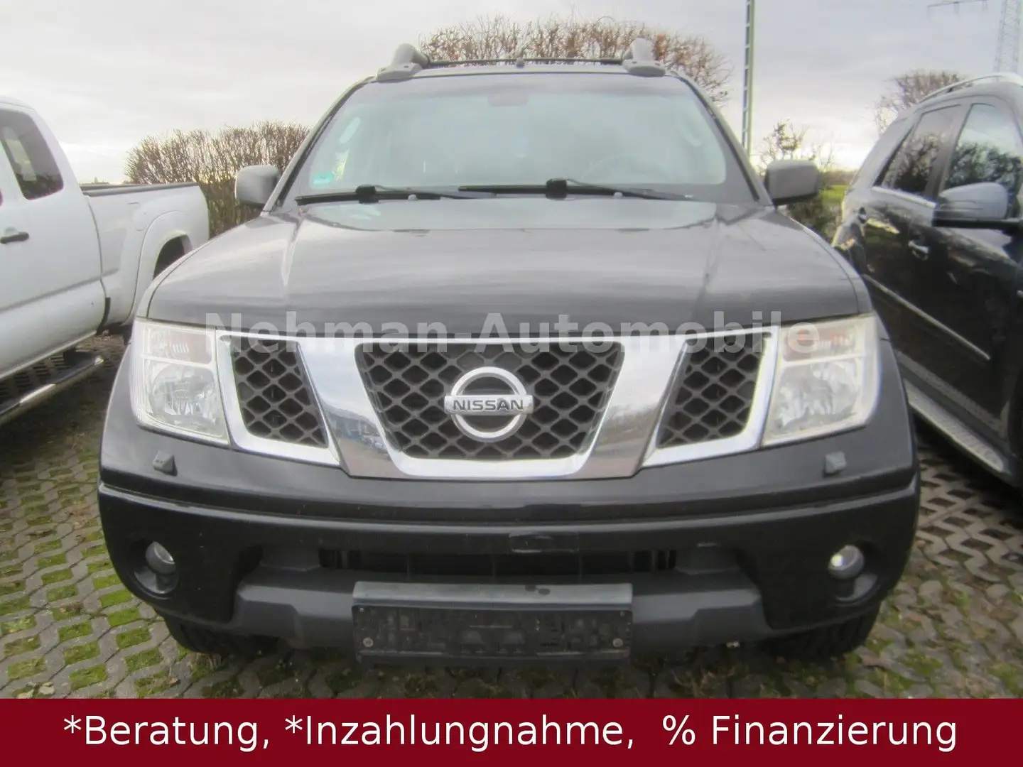 Nissan Navara Pickup Double Cab LE 4X4 Zwart - 2