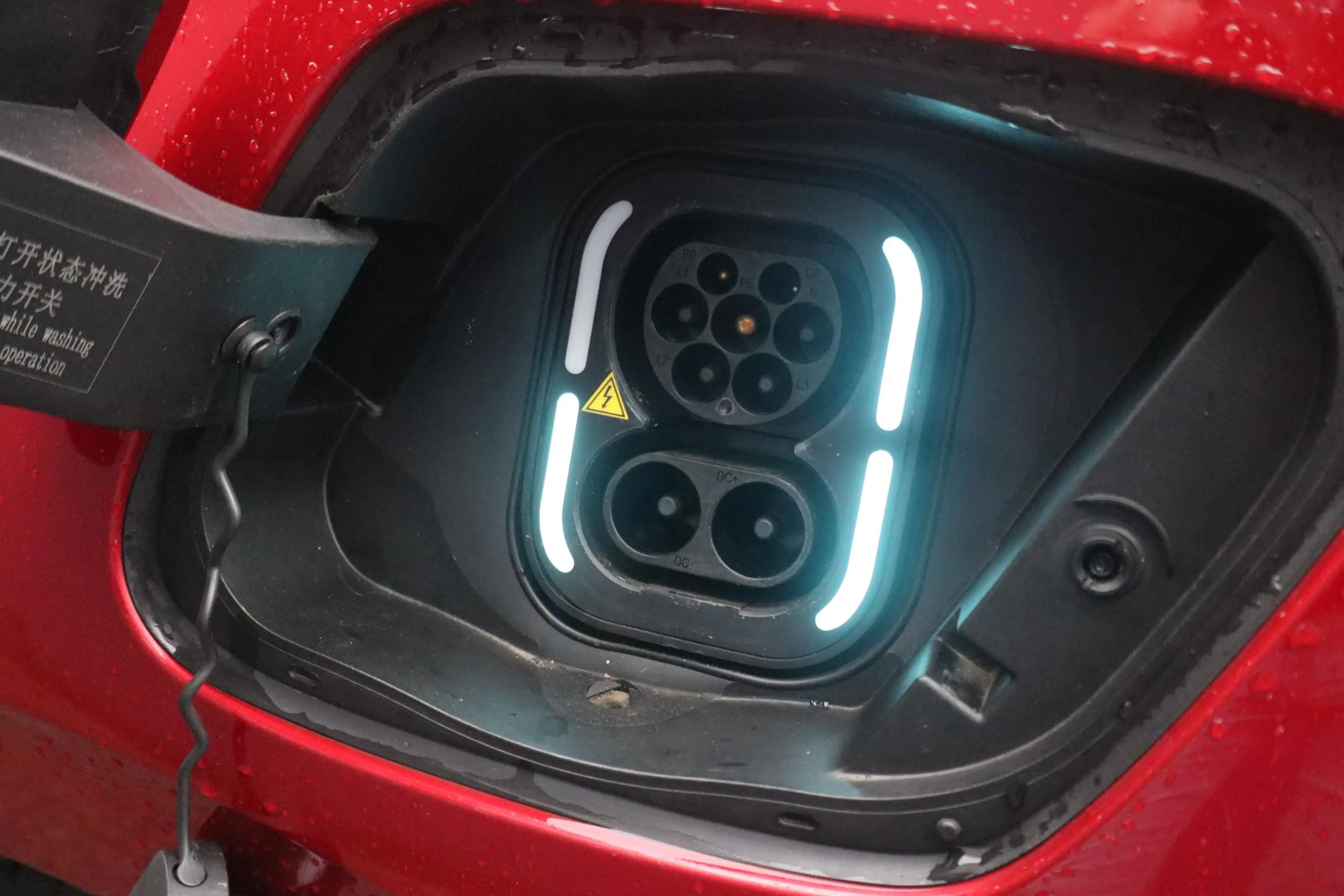 MG MG4 Electric Luxury 64 kWh | SOH 96,3% | Long range | — photo 24