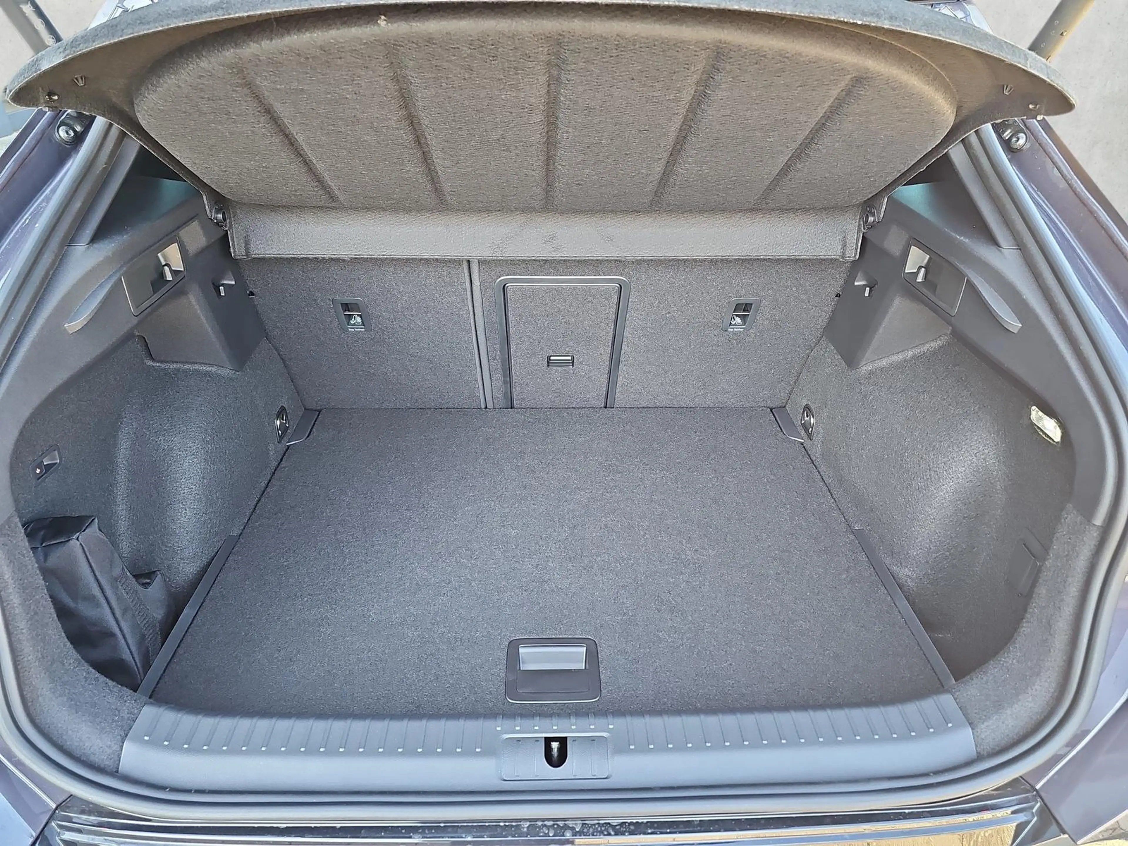 CUPRA Formentor VZ 2.0 TSI 245 kW 4Drive DSG 5JGar Matrix AHK 2... — photo 14