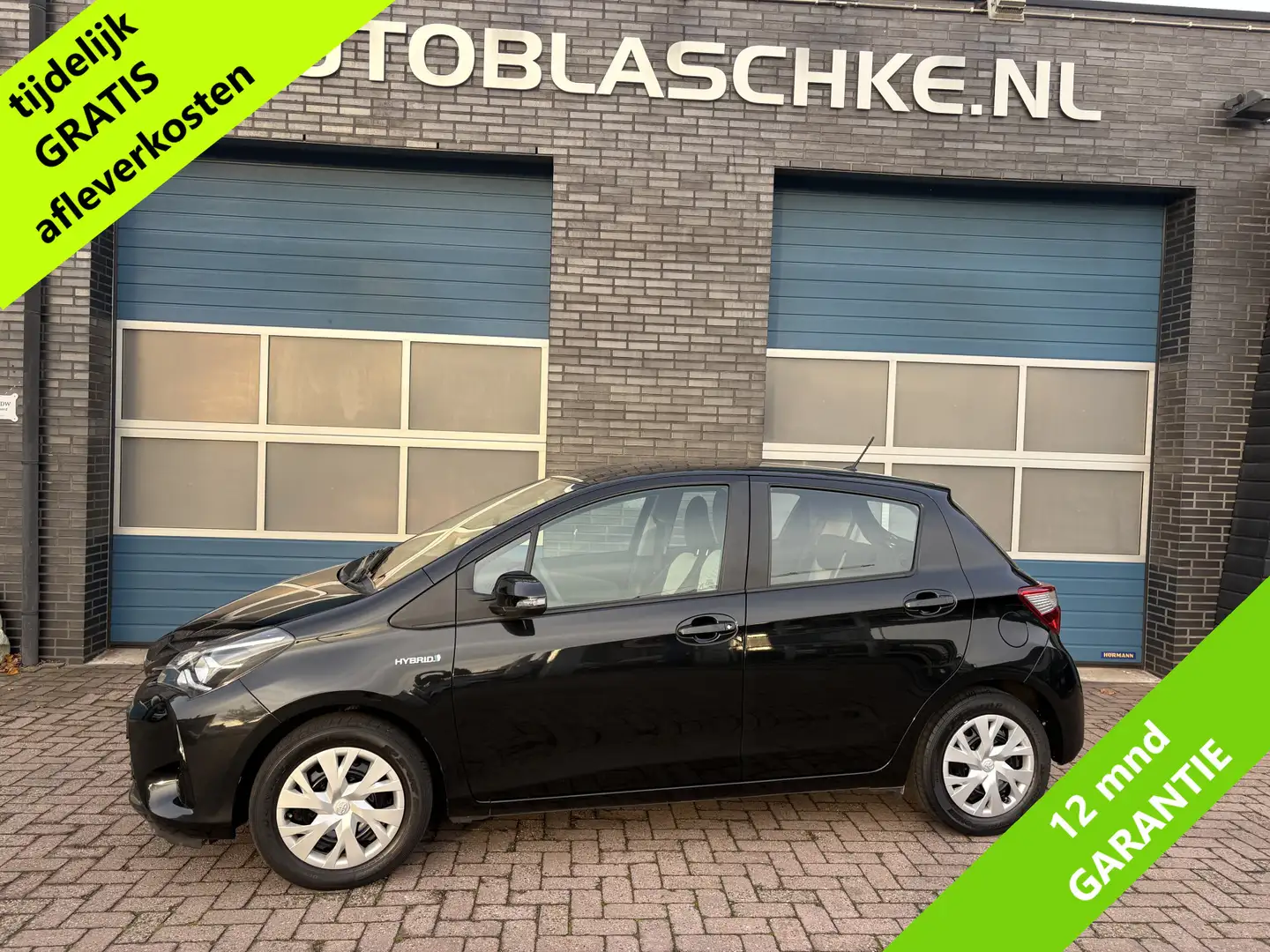 Toyota Yaris 1.5 Hybrid Active, navi, cruise, climate control Schwarz - 1