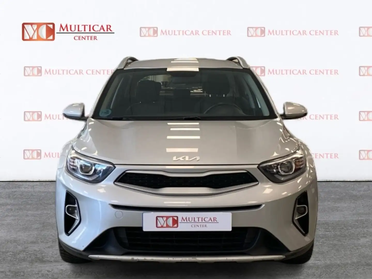 Kia Stonic 1.2 DPi Drive Plateado - 2
