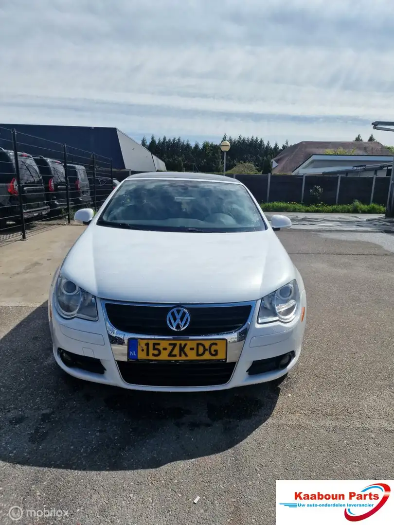 Volkswagen Eos 2.0-16v FSI Bílá - 2