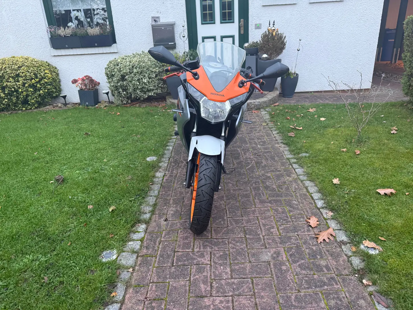 Honda CBR 125 Naranja - 1