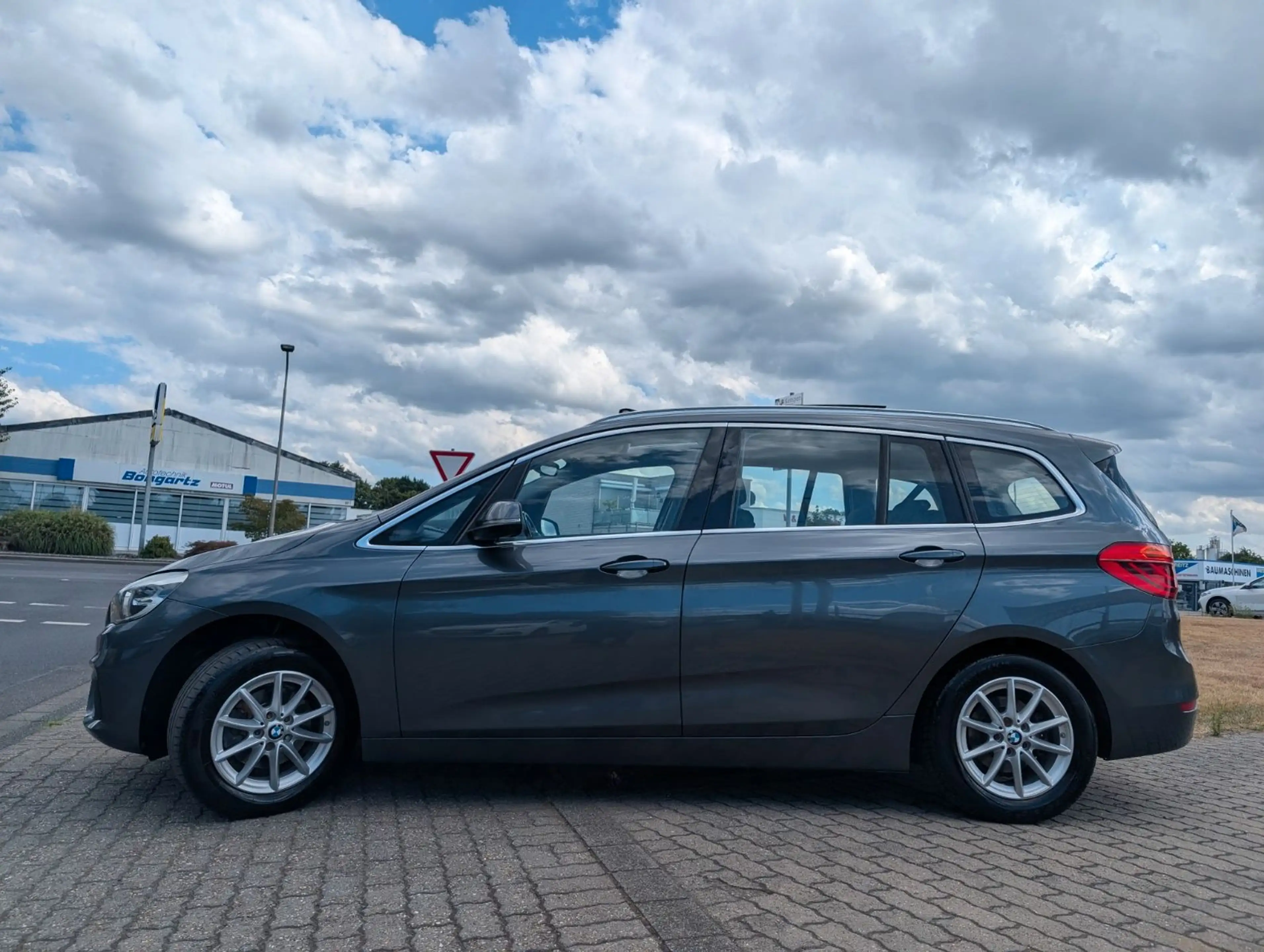 BMW 216 2 Gran Tourer Advantage*AUTOMATIK*7-SITZE !! — photo 12