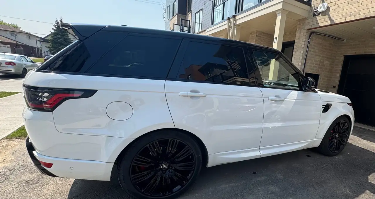 Land Rover Range Rover Sport снимка Land Rover Range Rover Sport
