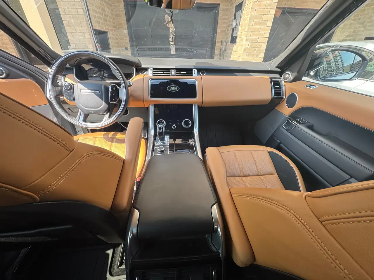 Land Rover Range Rover Sport снимка Land Rover Range Rover Sport
