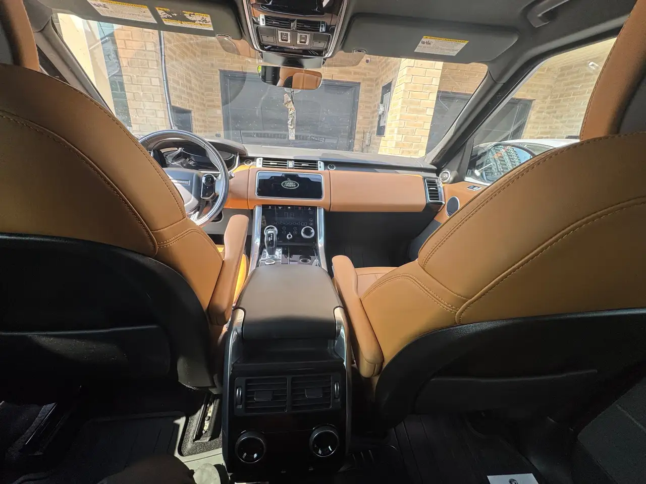 Land Rover Range Rover Sport снимка Land Rover Range Rover Sport