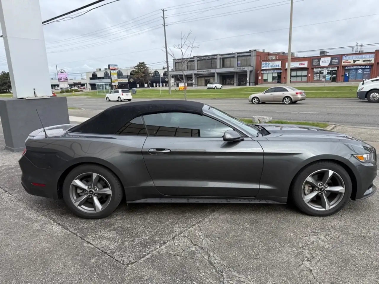 Ford Mustang снимка Ford Mustang