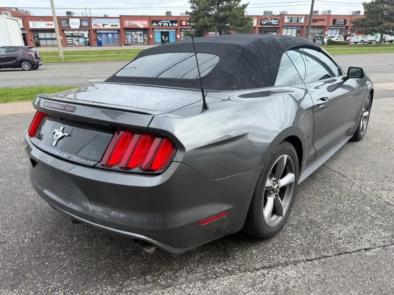 Ford Mustang снимка Ford Mustang
