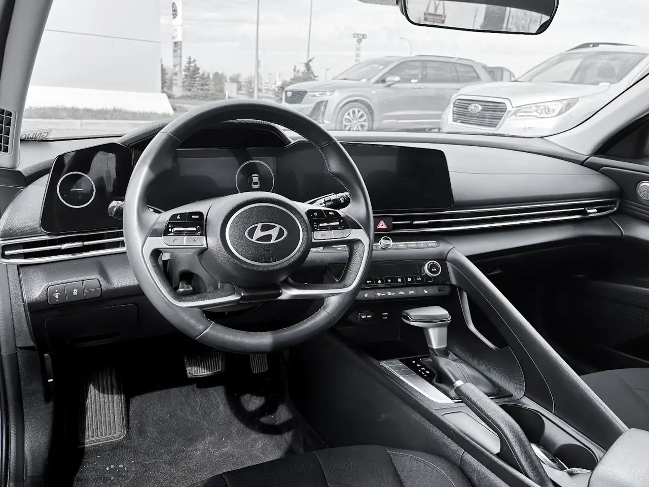 Hyundai ELANTRA снимка Hyundai ELANTRA