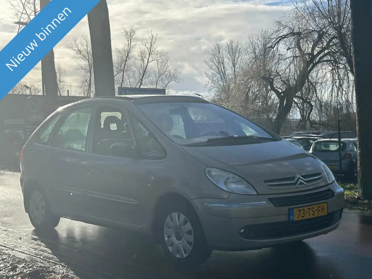 Citroen Xsara Picasso 2.0i-16V Exclusive AUTOMAAT!AIRCO!PANO!APK!KOOPJE! Бежевий - 1