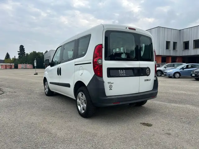 Fiat Doblo view 2