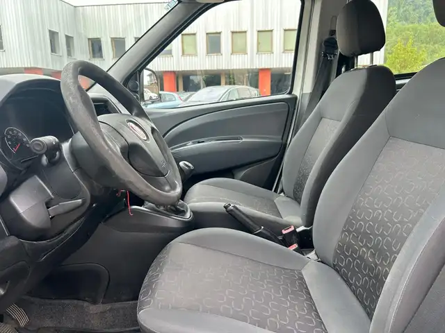 Fiat Doblo view 6