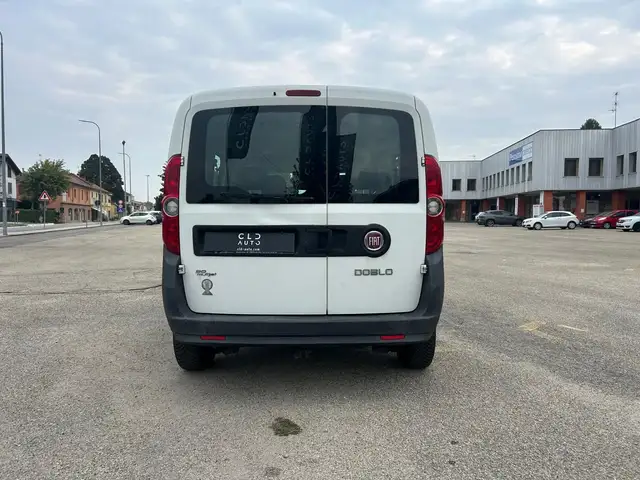 Fiat Doblo view 3