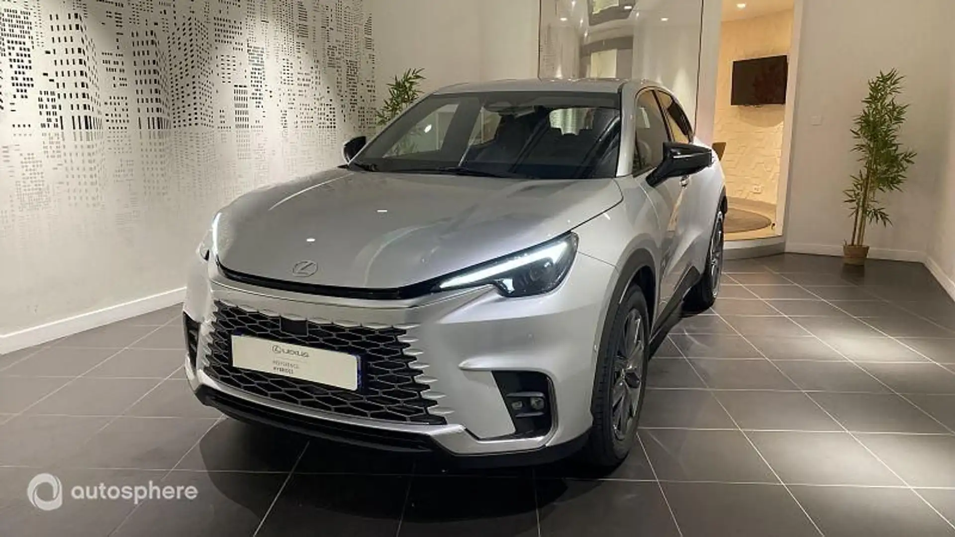 Lexus LBX 1.5 136ch Relax 2WD - 1