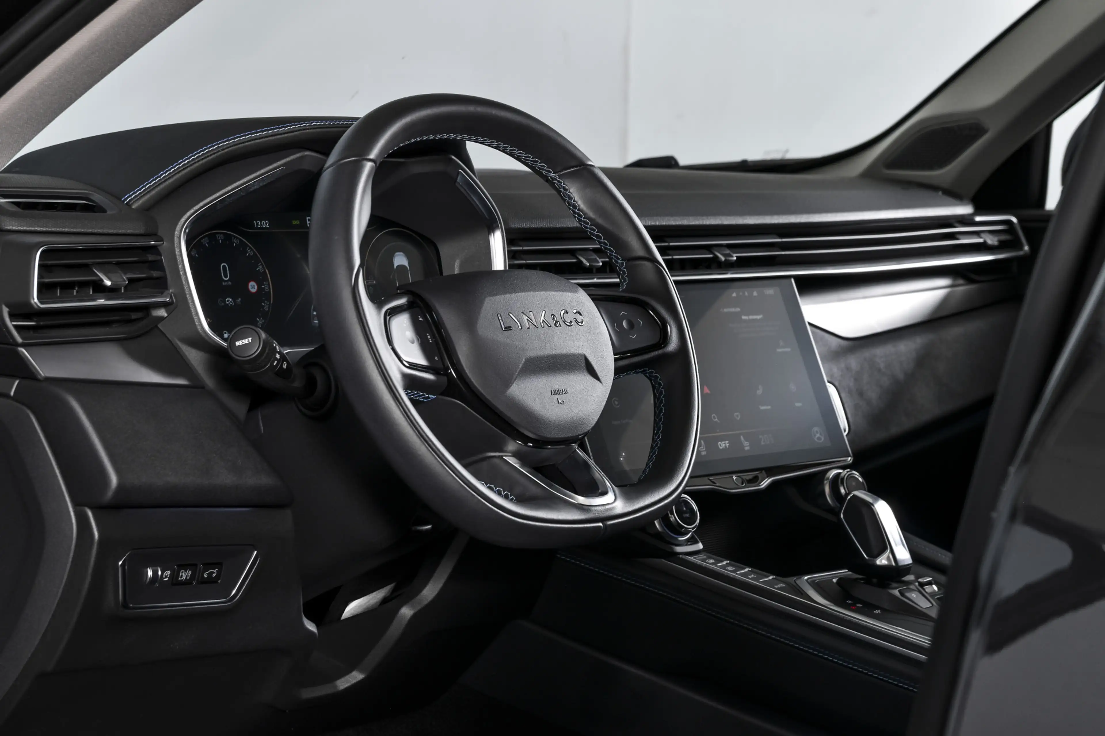 Lynk & Co 01 1.5 PHEV 261PK MY22 | Afn. Trekhaak | 360 Camera | — photo 15