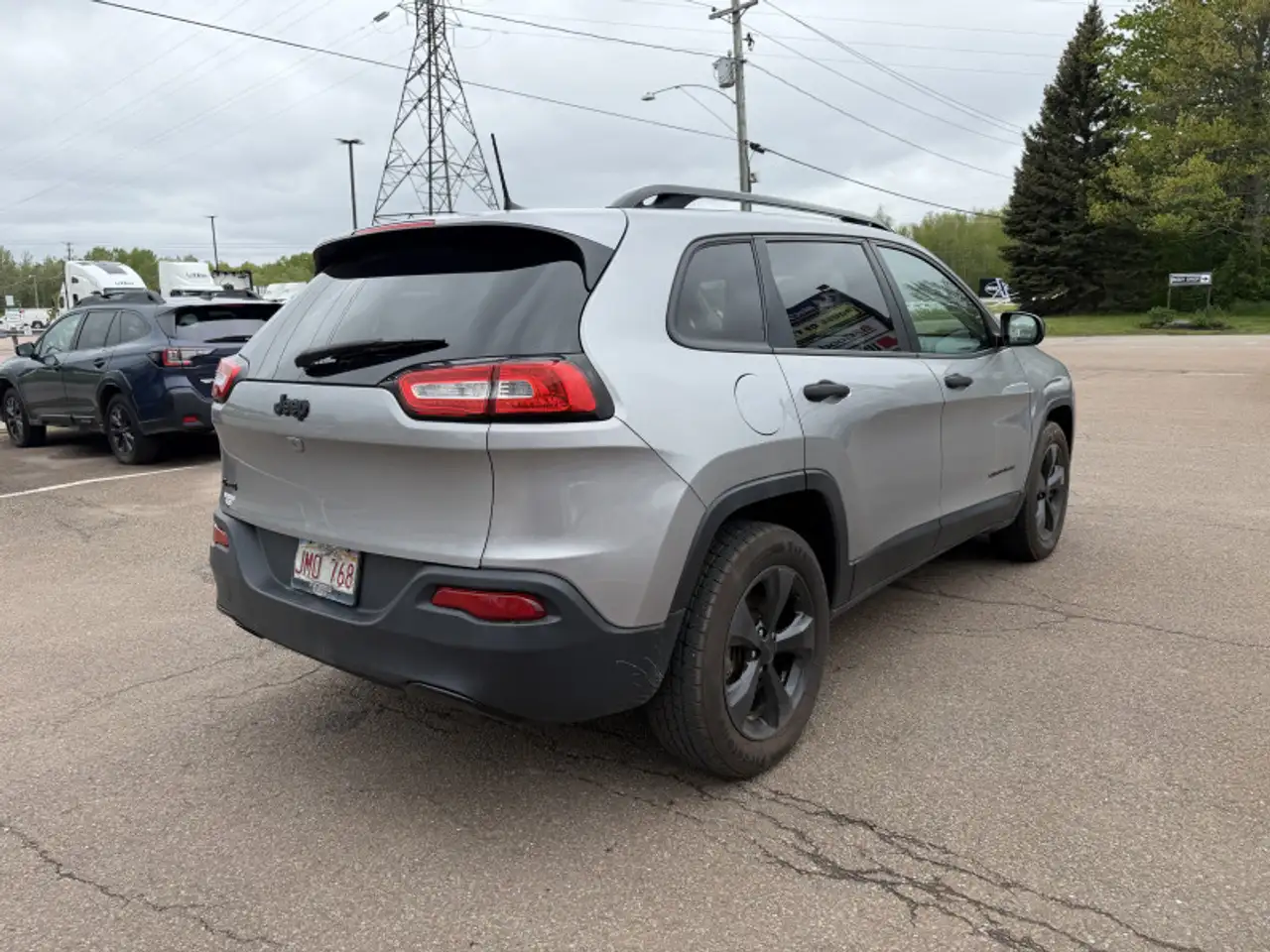 Jeep Cherokee снимка Jeep Cherokee