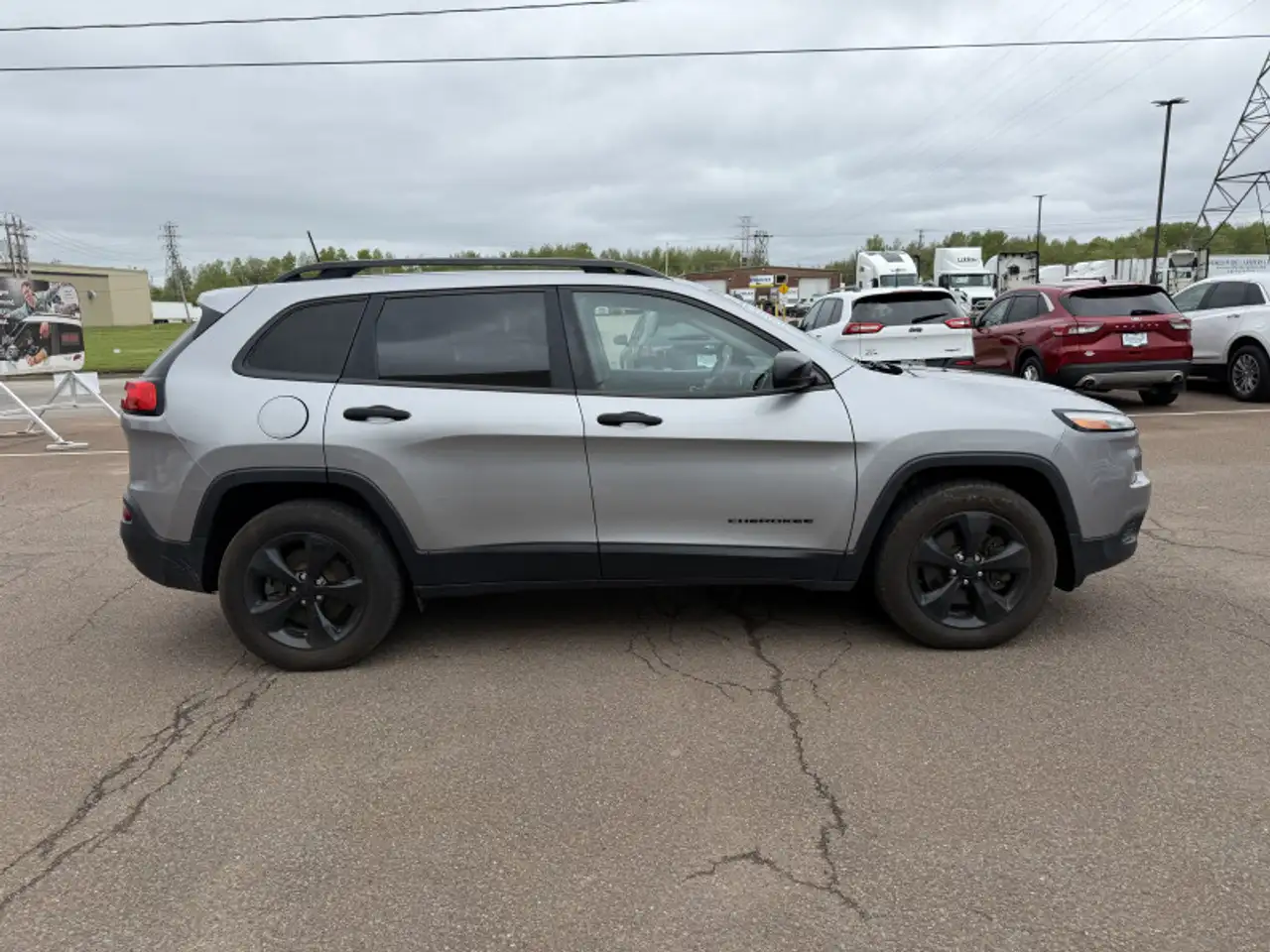 Jeep Cherokee снимка Jeep Cherokee