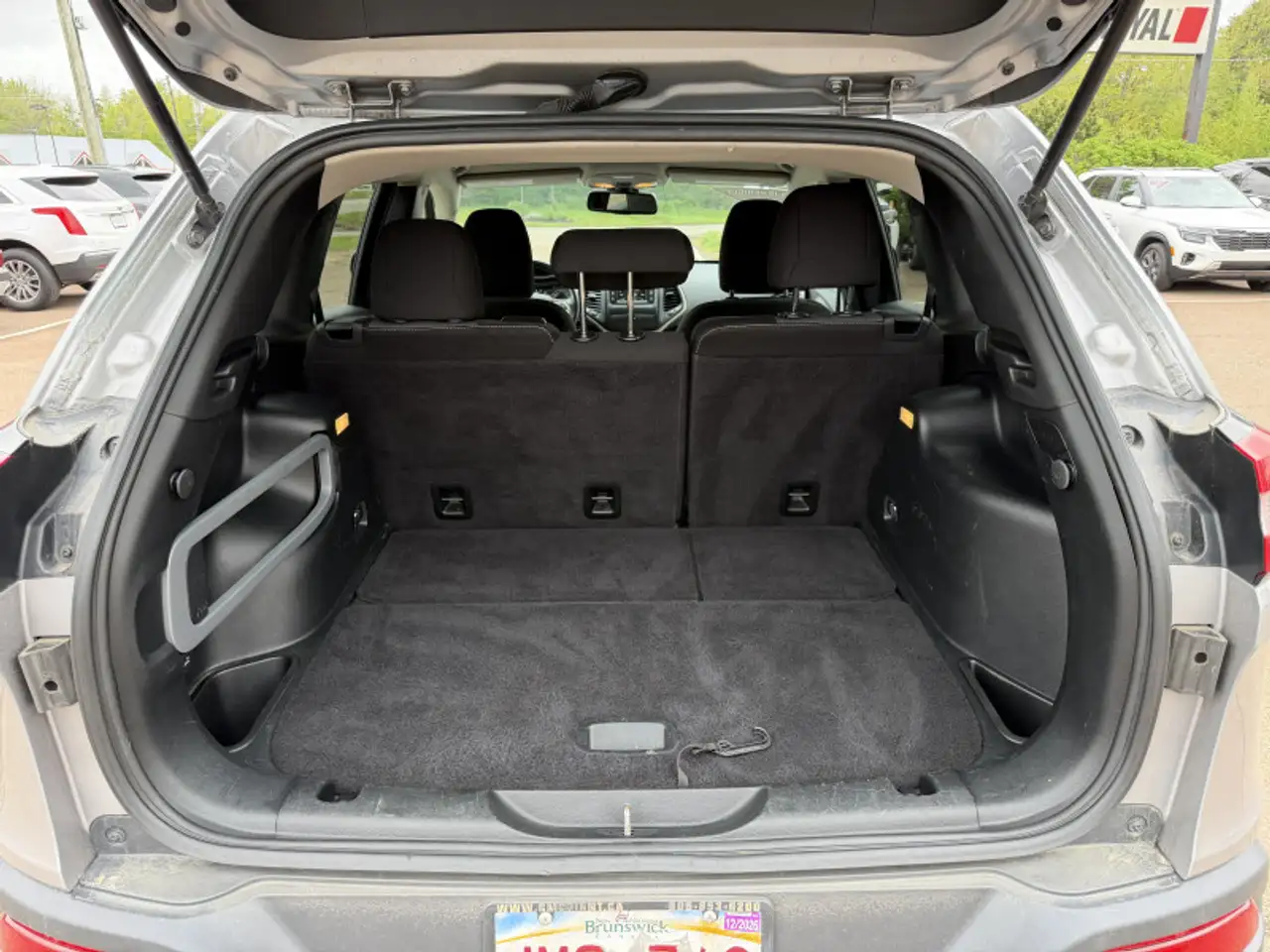 Jeep Cherokee снимка Jeep Cherokee