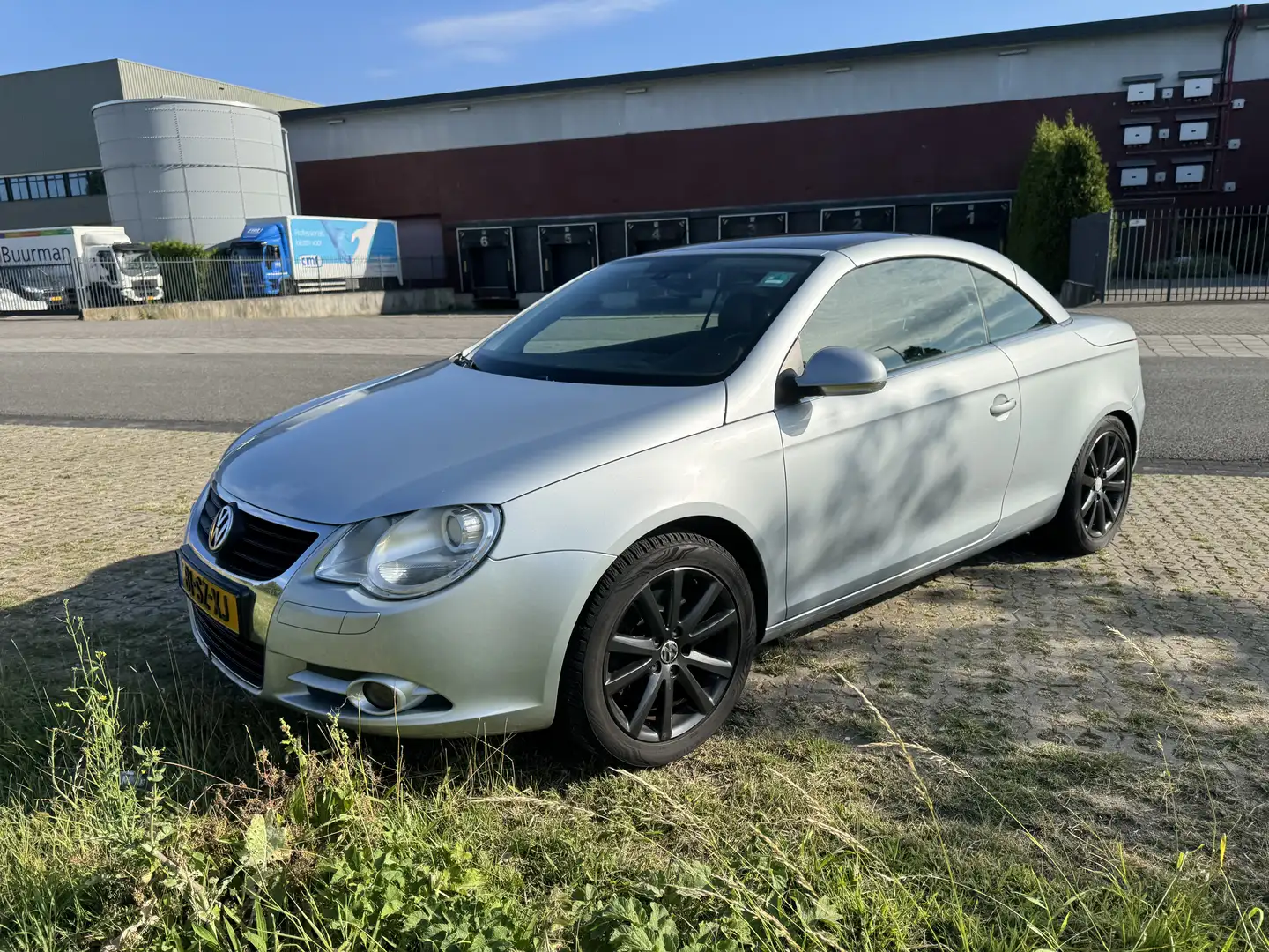 Volkswagen Eos 2.0 Turbo FSI Individual Chrom Plateado - 2
