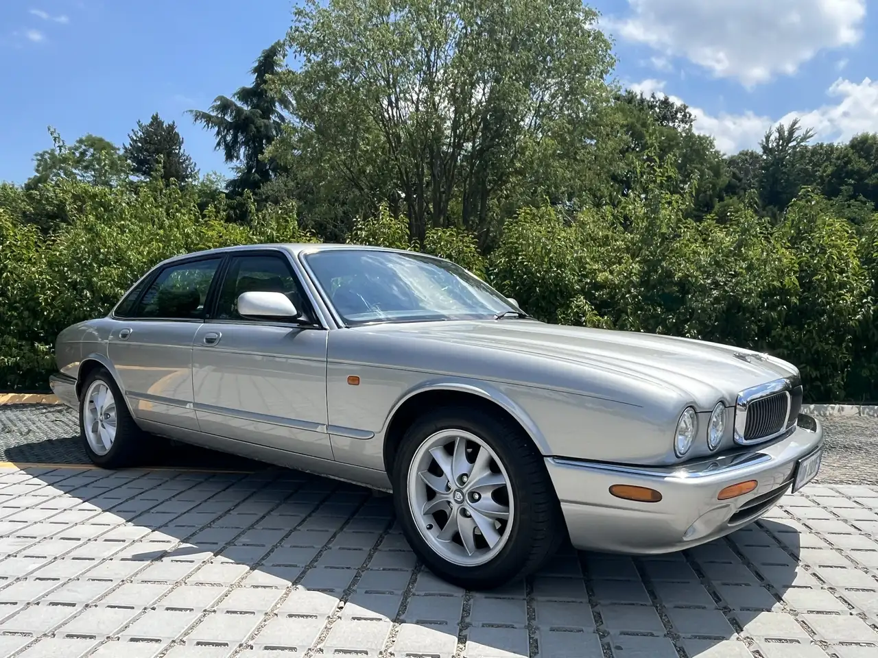 Jaguar XJ8 3.2 Executive, foto 1