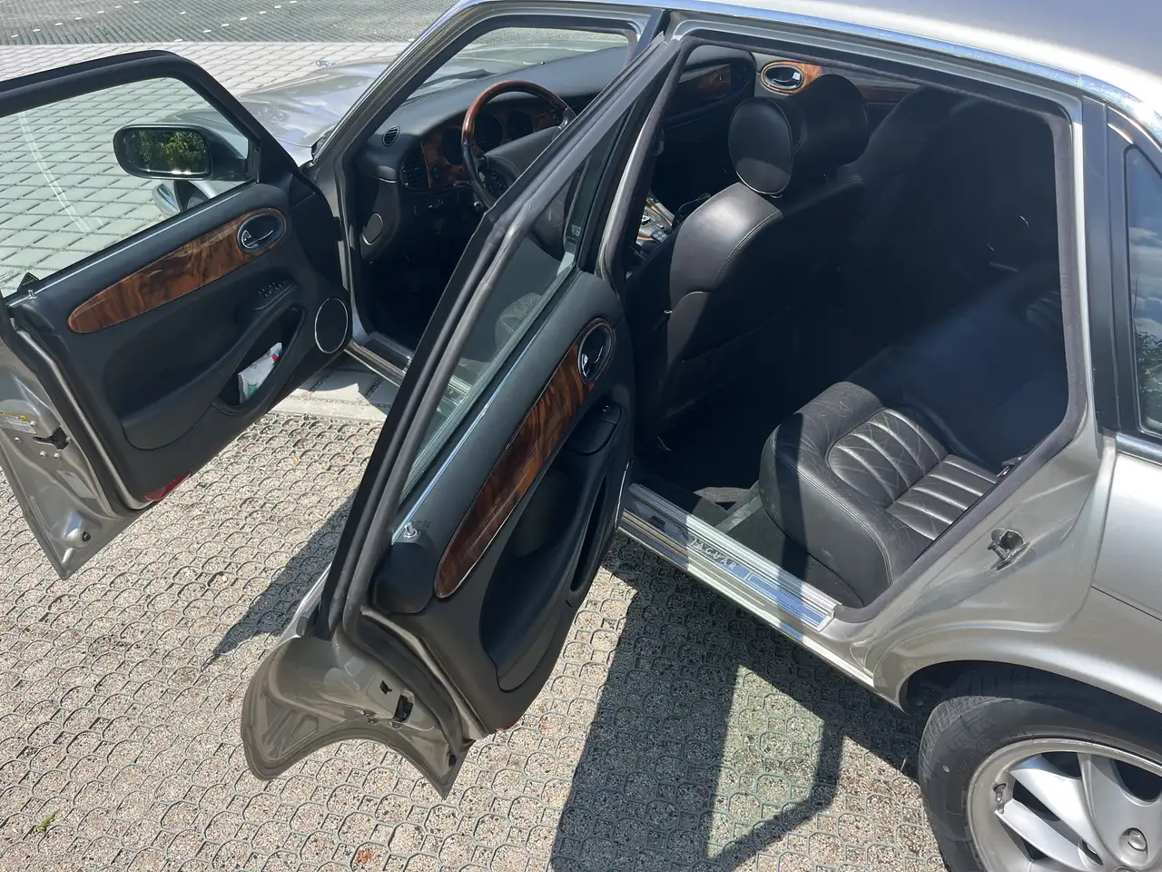 Jaguar XJ8 3.2 Executive, foto 11