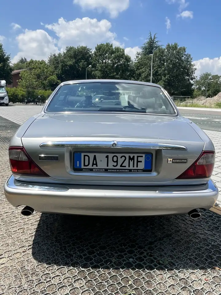 Jaguar XJ8 3.2 Executive, foto 6