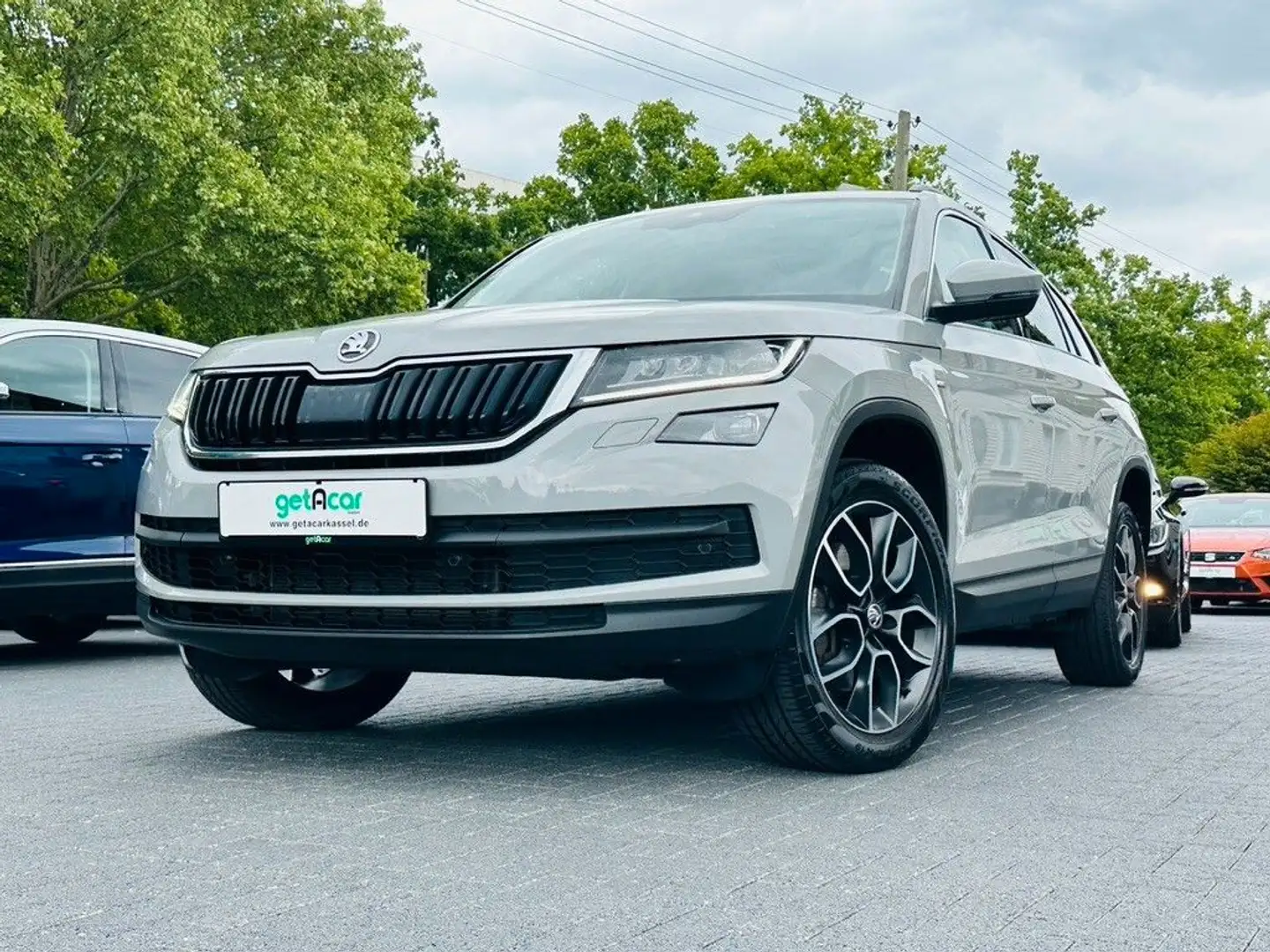 Skoda Kodiaq Clever 4x4 | ALLRAD | PANORAMA | VOLL Gris - 2