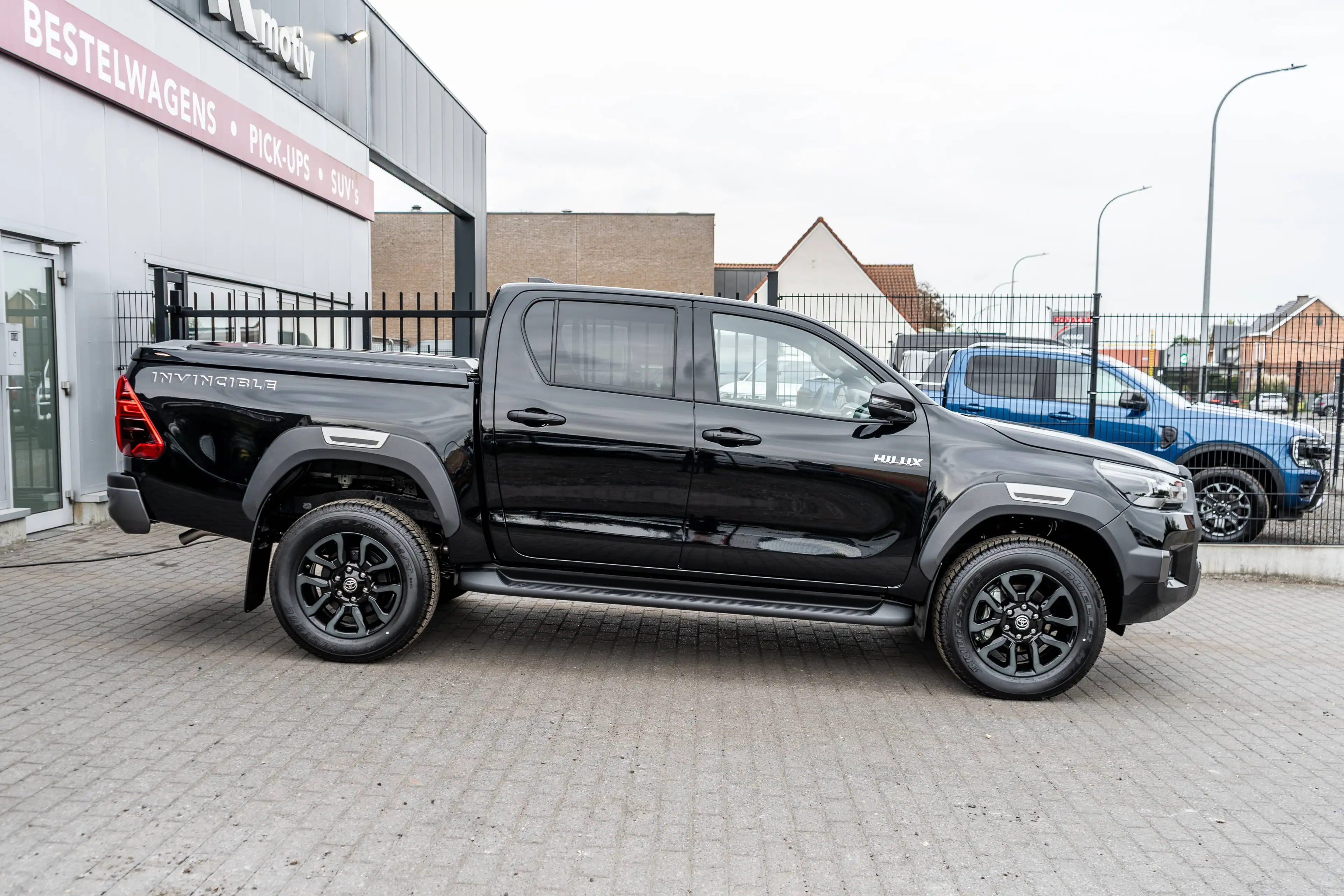 Toyota Hilux 2.8 D4D MHEV Invincible - ARB Sportlid - 51.200 excl — photo 2
