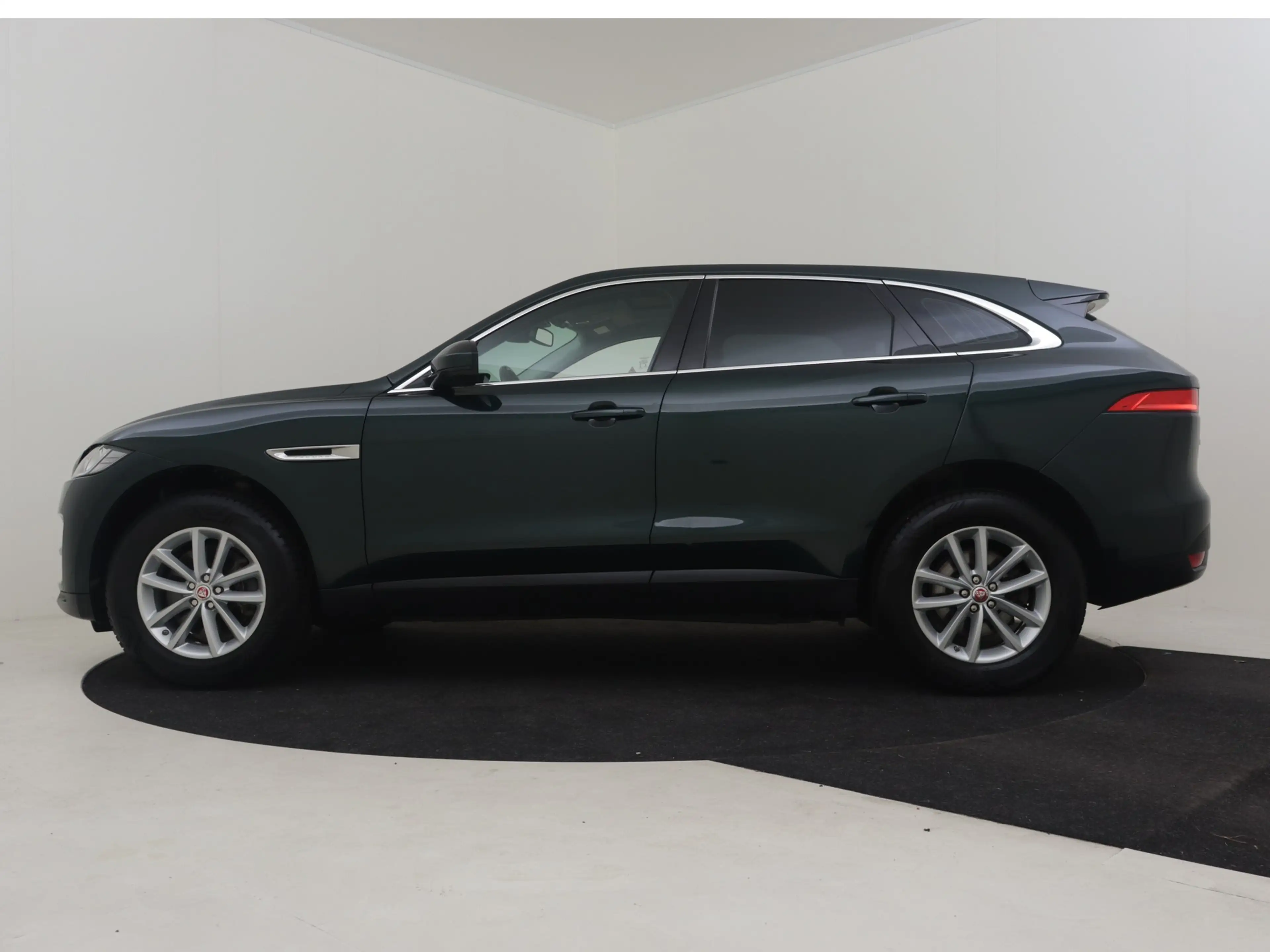 Jaguar F-Pace 2.0 Portfolio AWD 30t 300pk AUTO | Lederen bekledi — photo 3