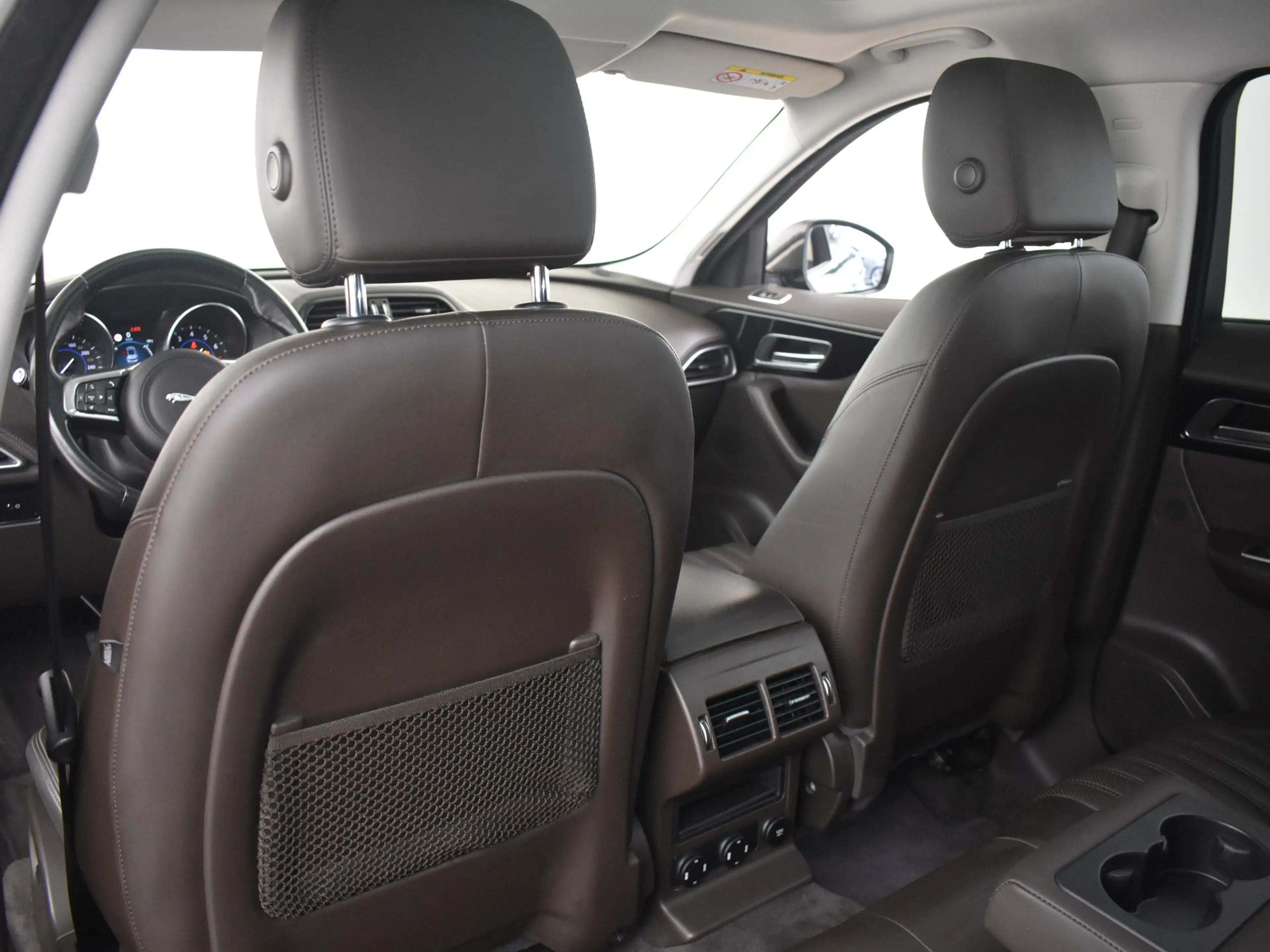 Jaguar F-Pace 2.0 Portfolio AWD 30t 300pk AUTO | Lederen bekledi — photo 8