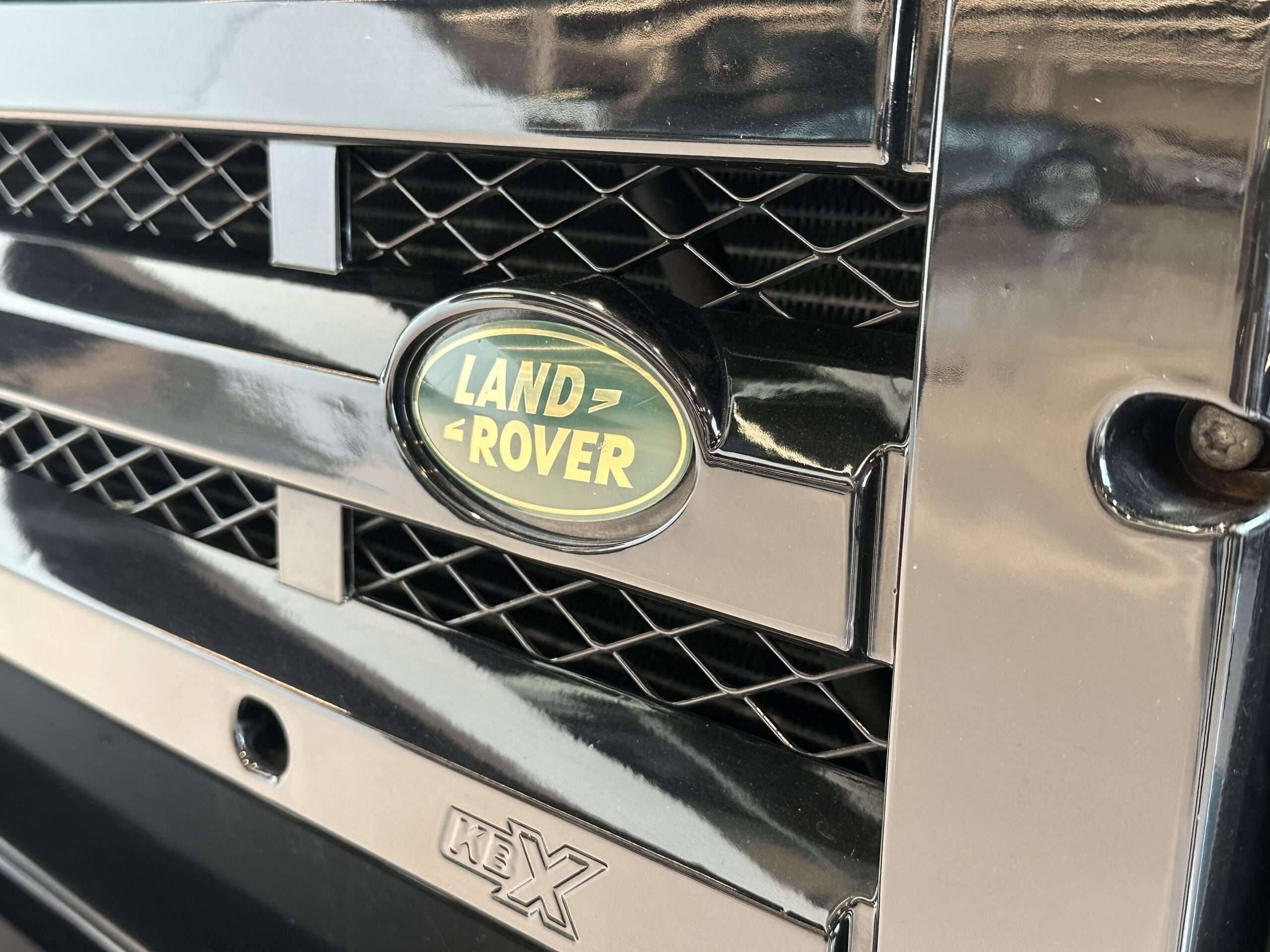 1997 Land Rover Defender Defender 90 alt 4