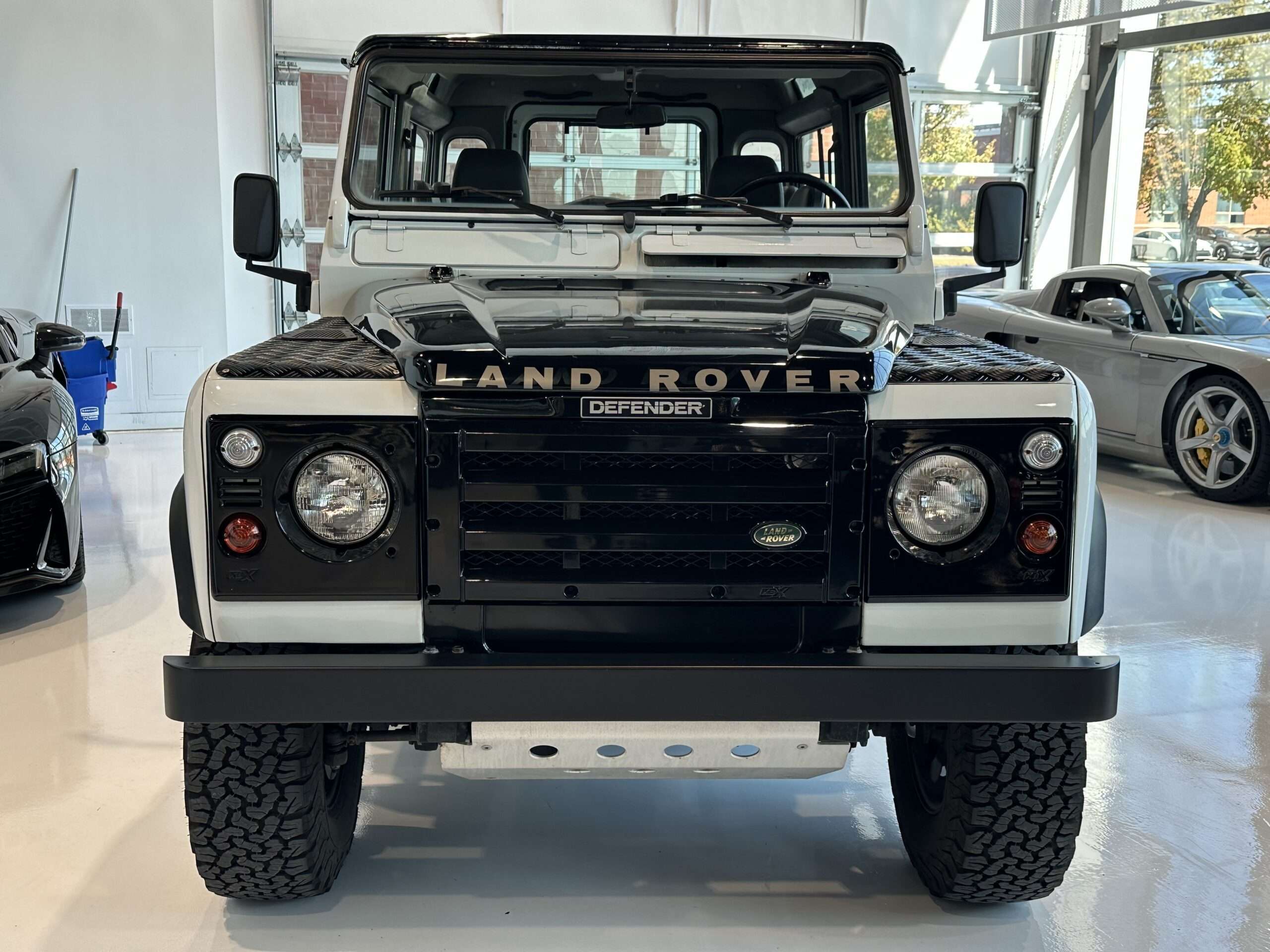 1997 Land Rover Defender Defender 90 alt 3