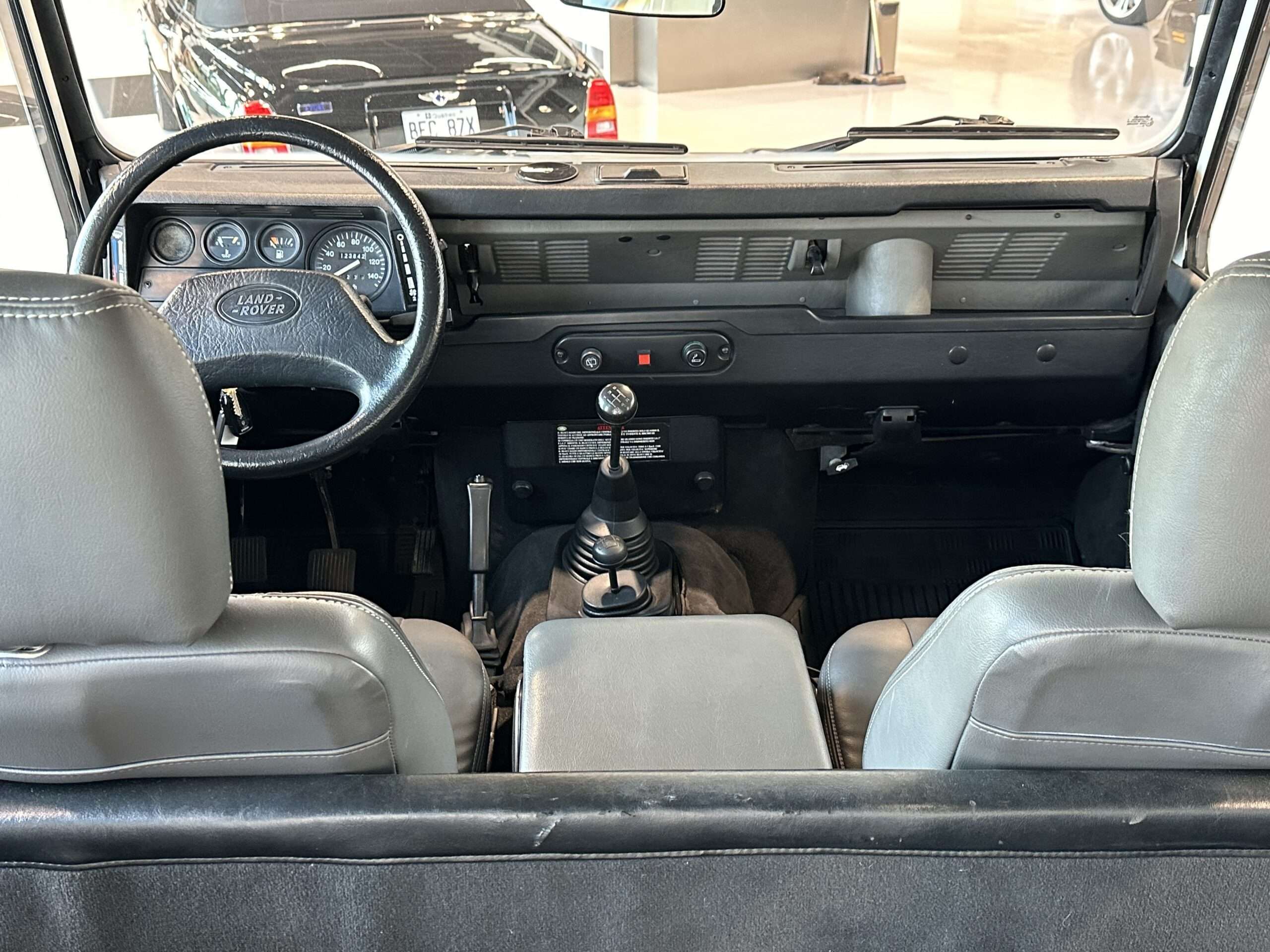 1997 Land Rover Defender Defender 90 thumb 13