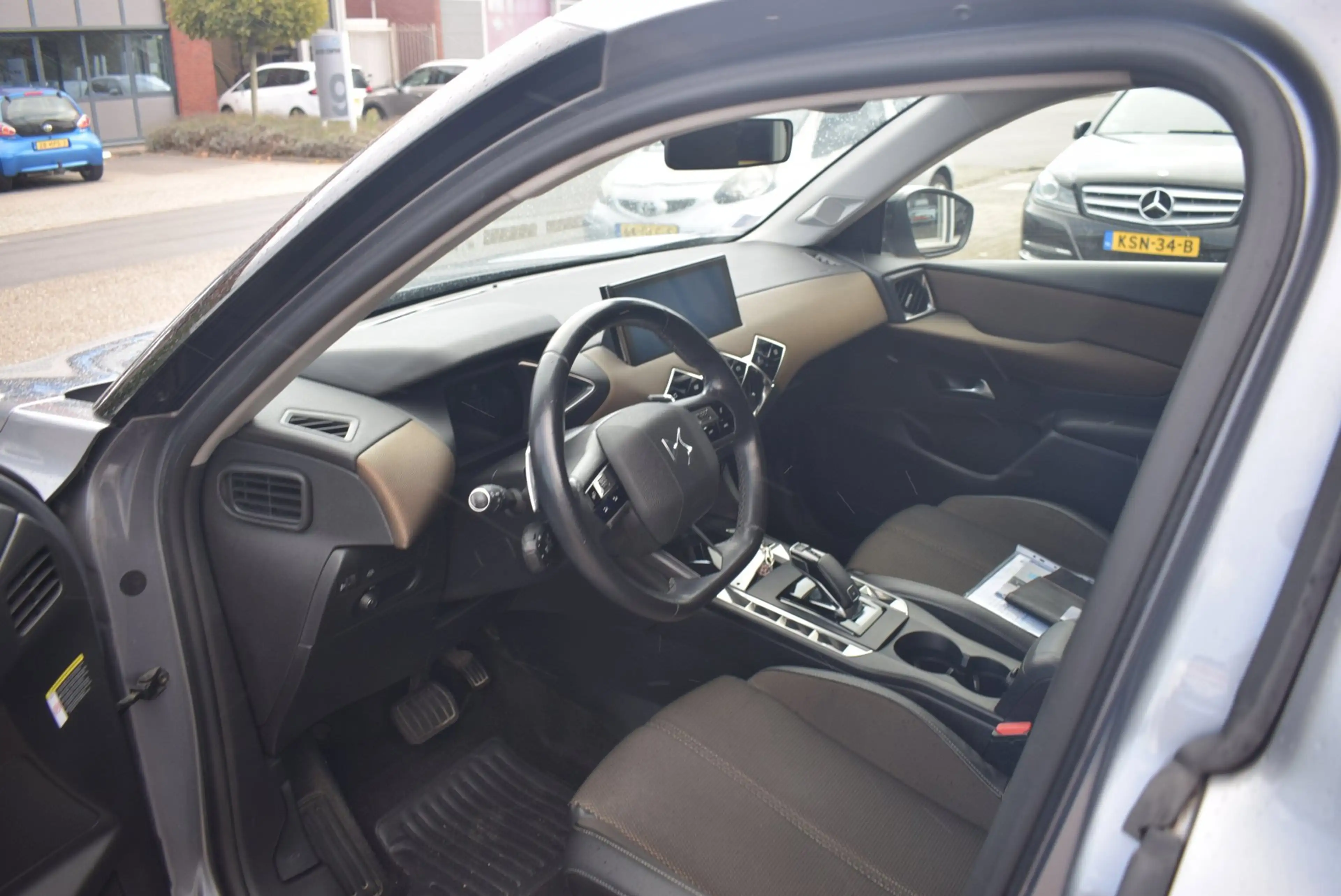 DS Automobiles DS 3 Crossback 1.2 PureTech So Chic | LED VERLICHTING | CARPLAY| — photo 9