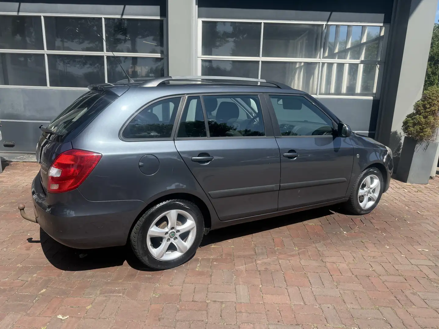 Skoda Fabia Combi 1.2 TDI Greenline Trekhaak,15Inch,Cv,Electr. Grigio - 2