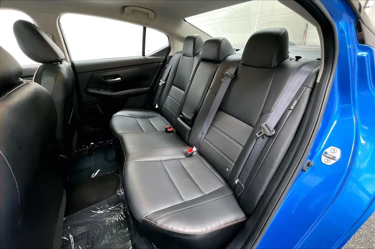 Nissan Sentra снимка Nissan Sentra
