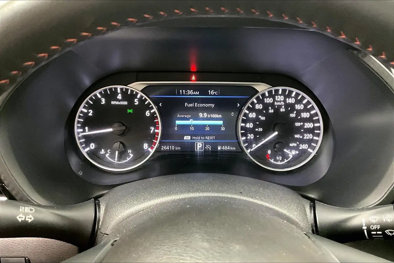 Nissan Sentra снимка Nissan Sentra