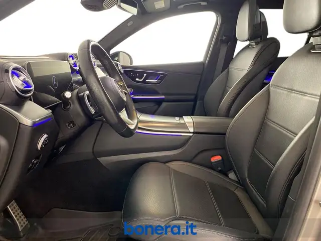 Mercedes-Benz 300 view 11